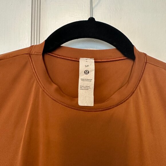 Lululemon Wundermost Ultra Soft Nulu Crewneck Long Sleeve Shirt Top Sable - Picture 3 of 5